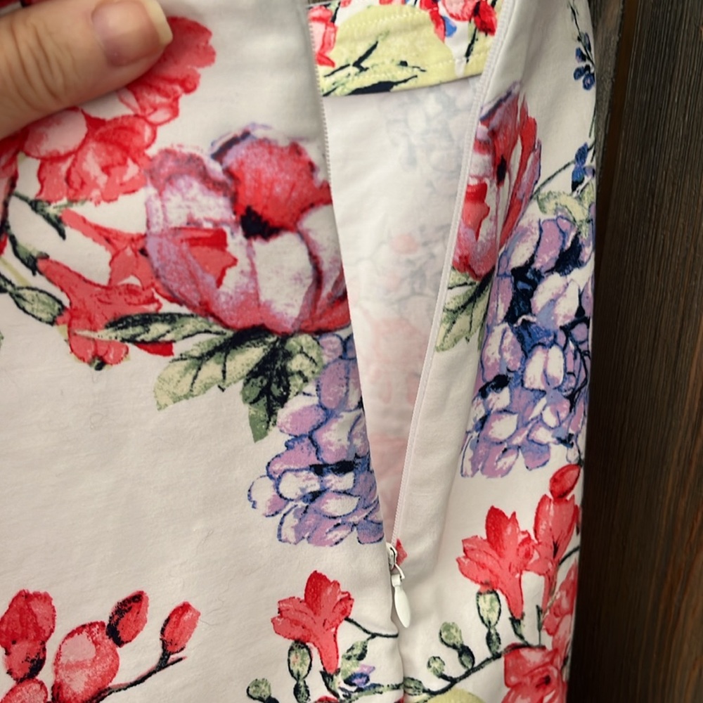 Floral pencil skirt - Picture 5 of 5